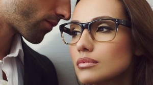 Budi cool i s dioptrijskim naočalama